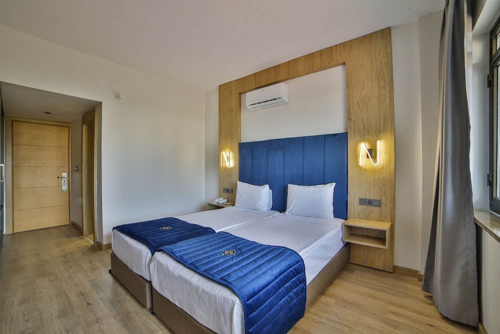Nashira City Resort — Hotel rooms in Antalya