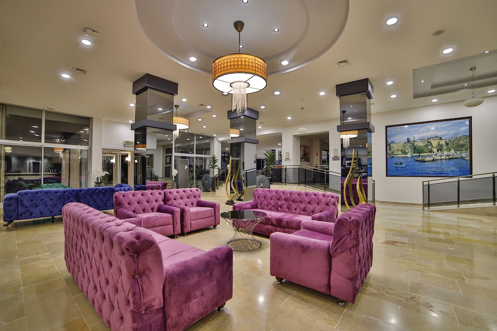 Nashira City Resort — Hotel building in Antalya