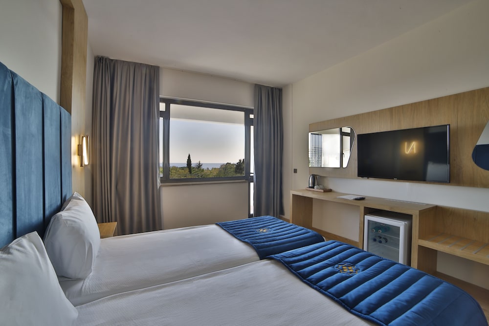 Nashira City Resort — Hotel rooms in Antalya