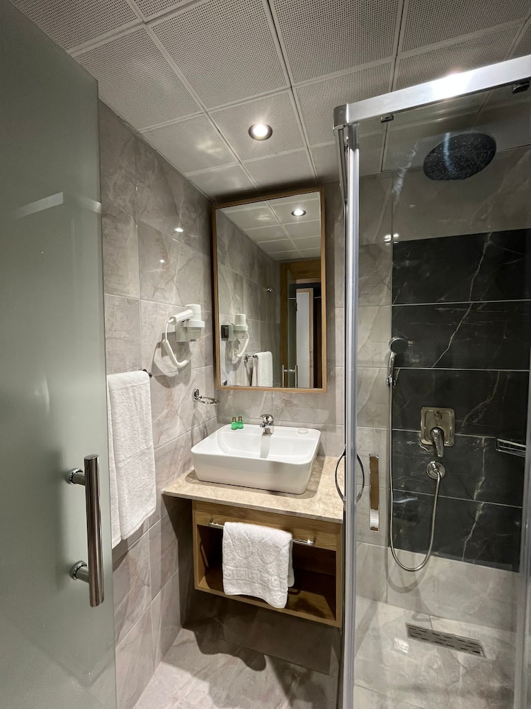Nashira City Resort — Hotel rooms in Antalya