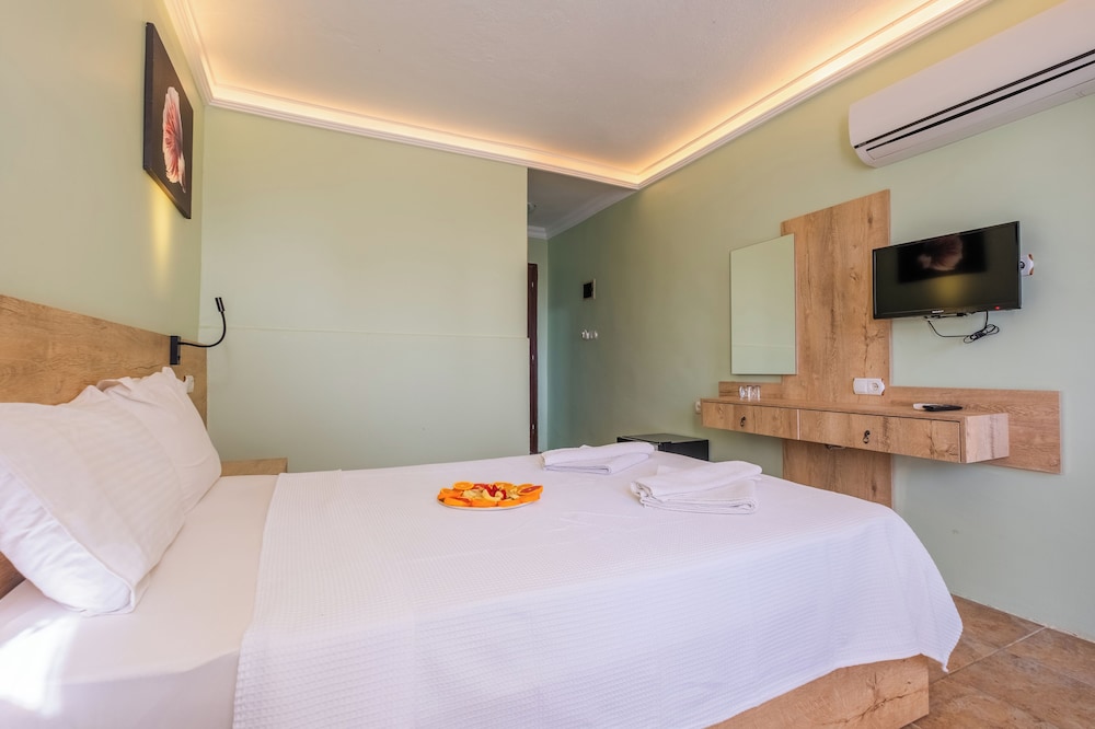 Tunacan Hotel — Hotel rooms in Fethiye, Mugla