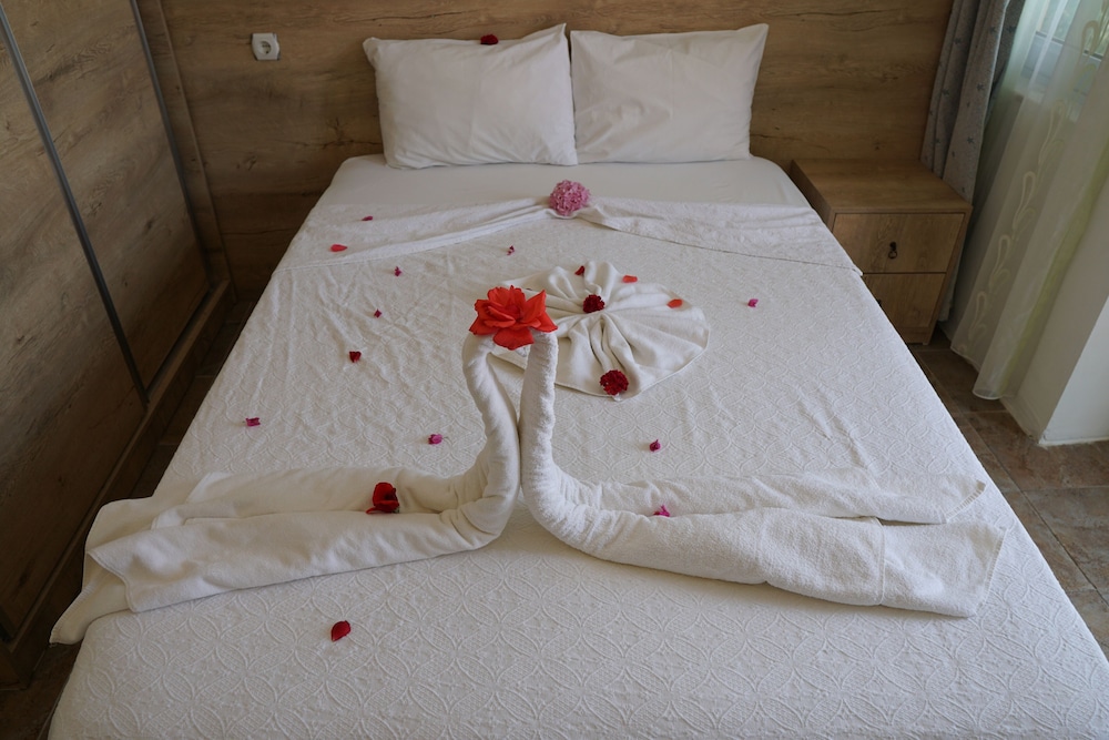 Tunacan Hotel — Hotel rooms in Fethiye, Mugla