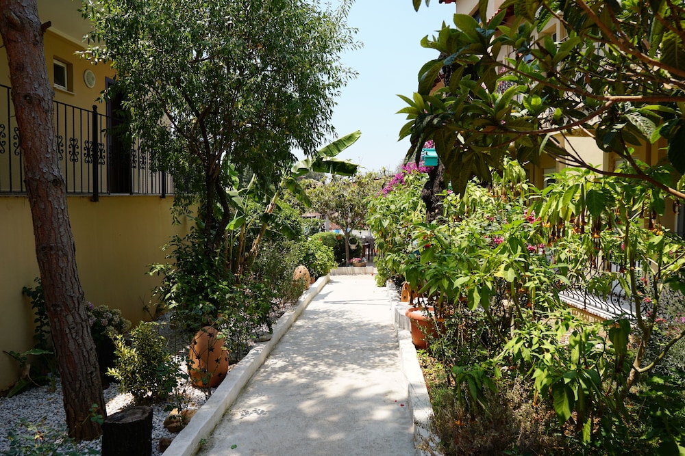 Tunacan Hotel — Hotel building in Fethiye, Mugla