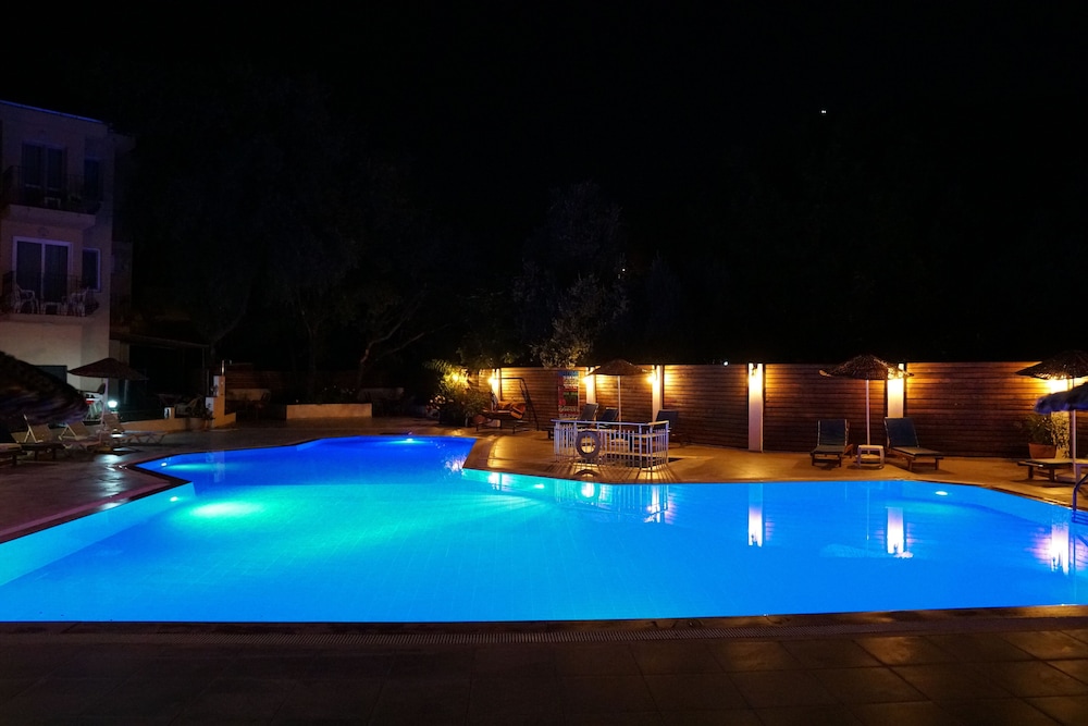 Tunacan Hotel — Swimming pool in Fethiye, Mugla
