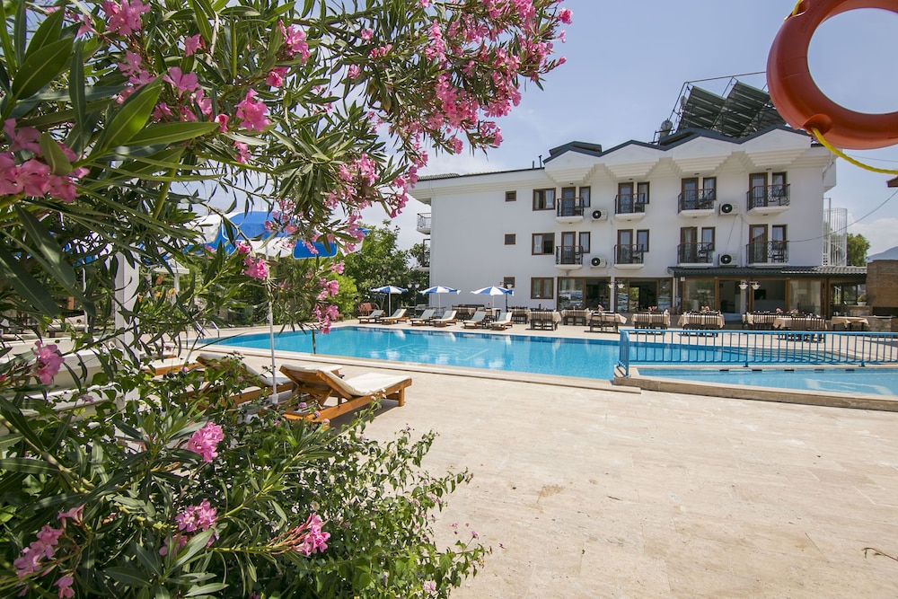 Kilim Apart Hotel — Hotel building in Fethiye, Mugla