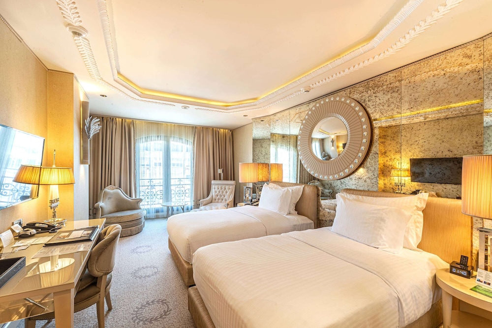 Wyndham Grand Istanbul Kalamis Marina Hotel — Hotel rooms in Istanbul, Istanbul