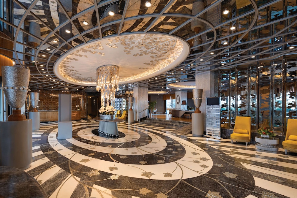 Wyndham Grand Istanbul Kalamis Marina Hotel — Hotel building in Istanbul, Istanbul