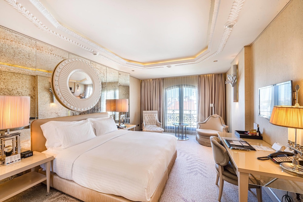 Wyndham Grand Istanbul Kalamis Marina Hotel — Hotel rooms in Istanbul, Istanbul