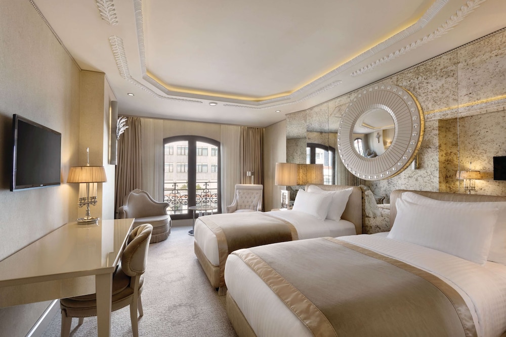 Wyndham Grand Istanbul Kalamis Marina Hotel — Hotel rooms in Istanbul, Istanbul