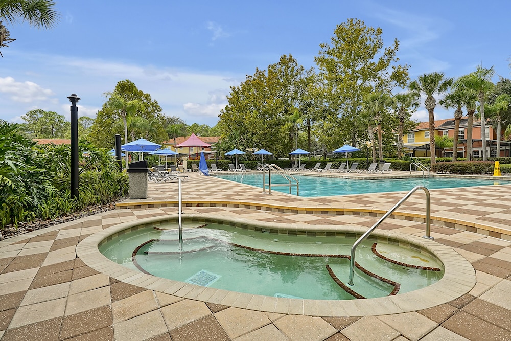 Vacation Townhomes by IDILIQ at Encantada Resort — Swimming pool in Kissimmee, Florida