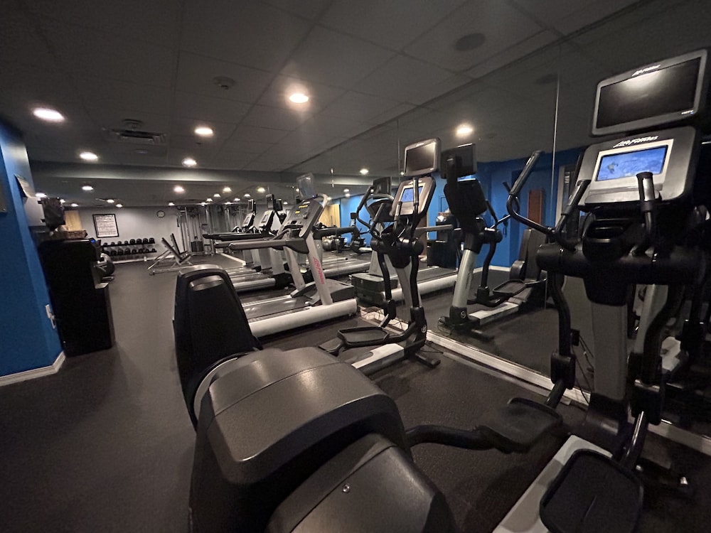 Fort Pontchartrain Detroit, a Wyndham Hotel — Sports & recreation in Detroit, Michigan