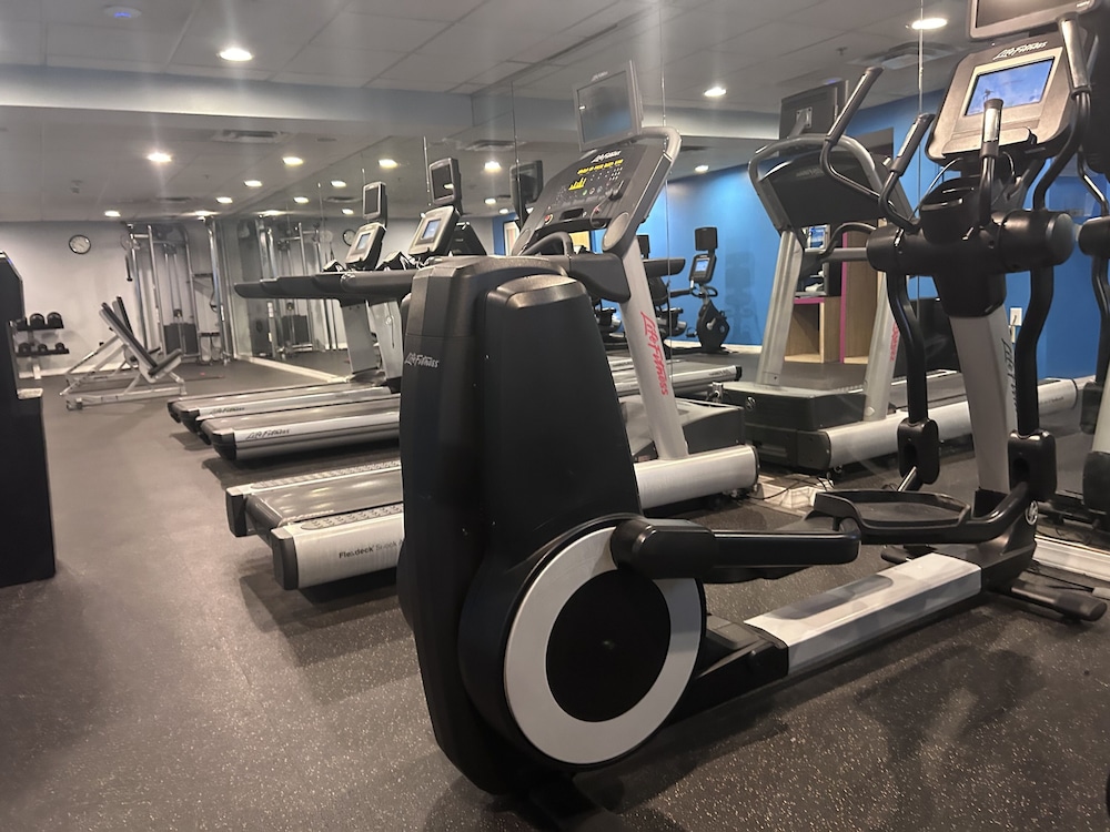 Fort Pontchartrain Detroit, a Wyndham Hotel — Sports & recreation in Detroit, Michigan