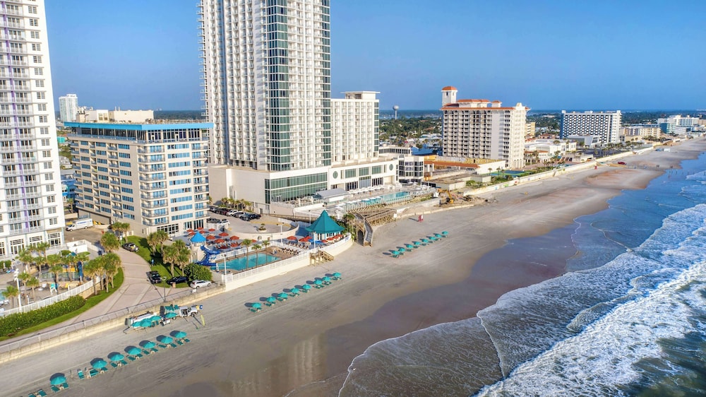 Hilton Vacation Club Daytona Beach Regency — Beach in Daytona Beach, Florida