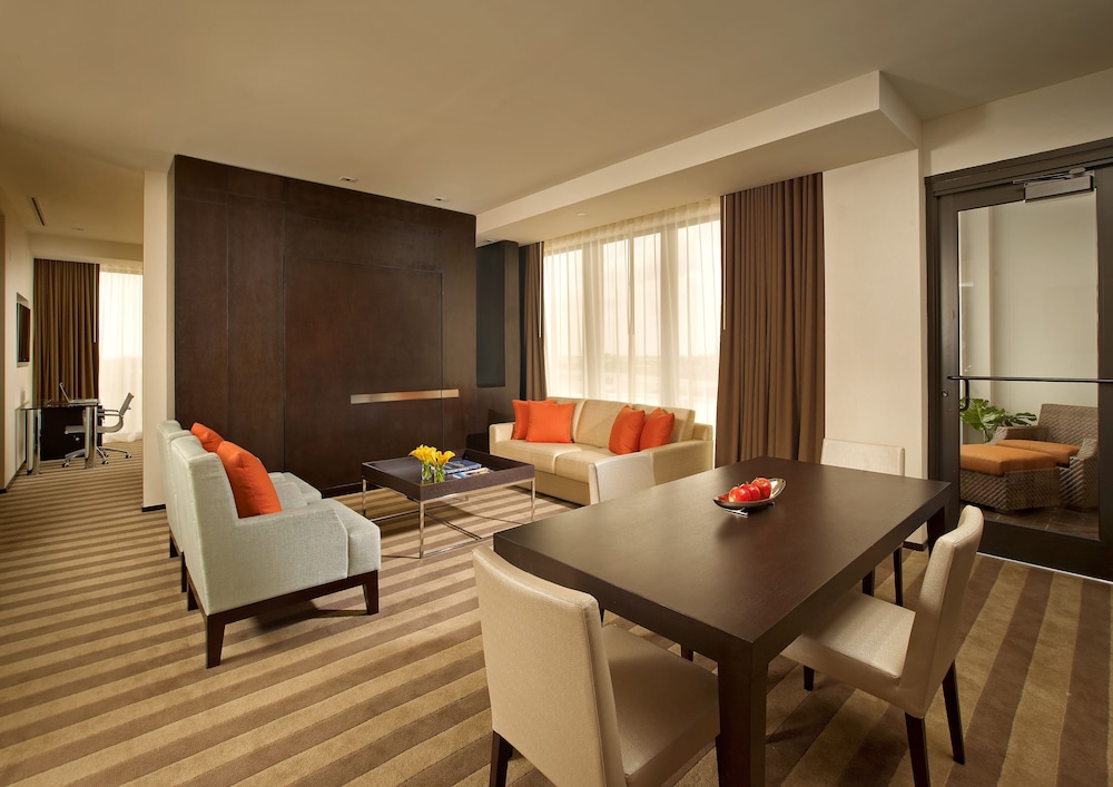 EB Hotel Miami — Hotel rooms in Miami, Florida