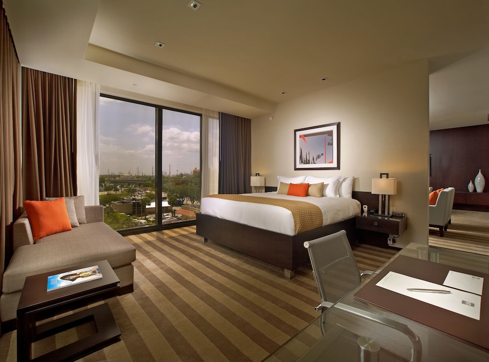 EB Hotel Miami — Hotel rooms in Miami, Florida