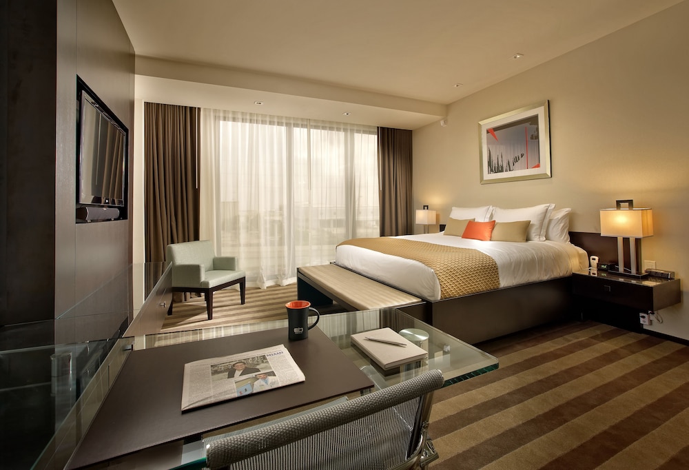 EB Hotel Miami — Hotel rooms in Miami, Florida