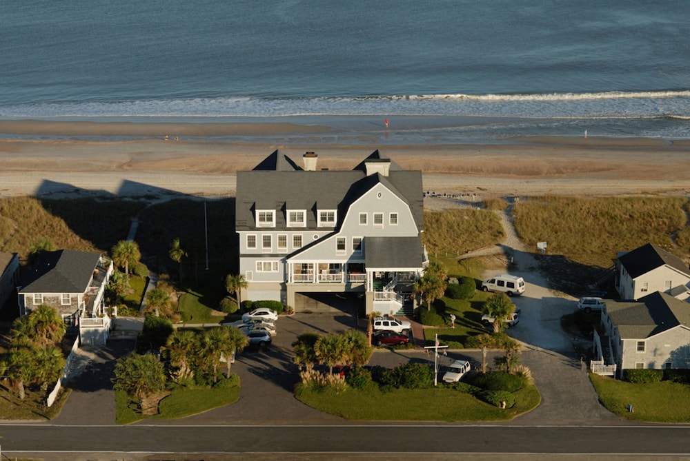 Elizabeth Pointe Lodge — Main photo in Amelia Island, Florida