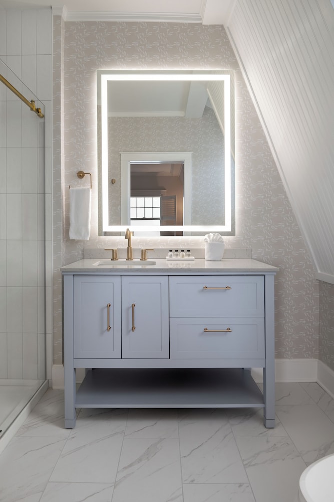 Elizabeth Pointe Lodge — Hotel rooms in Amelia Island, Florida