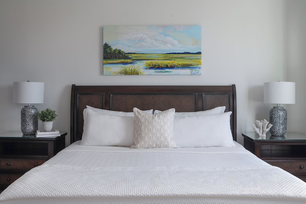 Elizabeth Pointe Lodge — Hotel rooms in Amelia Island, Florida