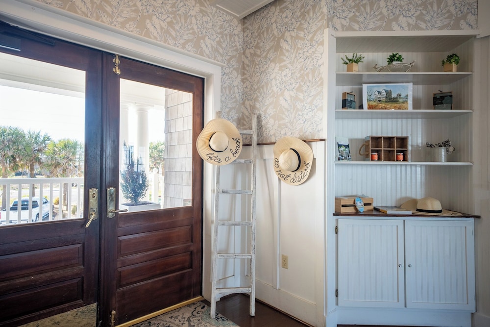 Elizabeth Pointe Lodge — Hotel rooms in Amelia Island, Florida