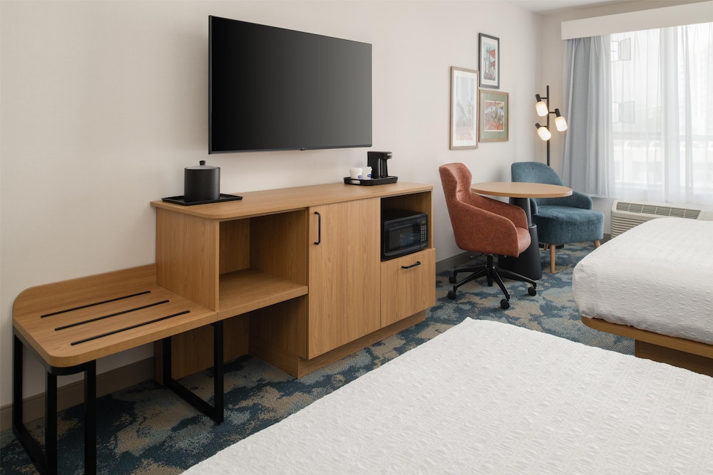 Hampton Inn by Hilton North Hollywood — Hotel rooms in North Hollywood, California
