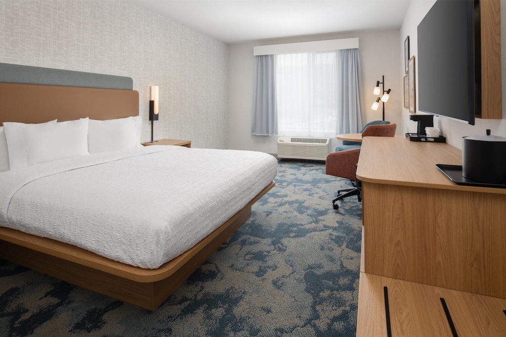 Hampton Inn by Hilton North Hollywood — Hotel rooms in North Hollywood, California