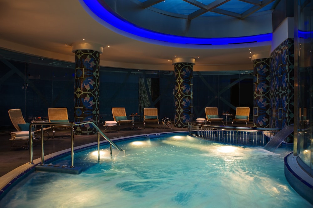 Renaissance Izmir Hotel - zdjęcie 4