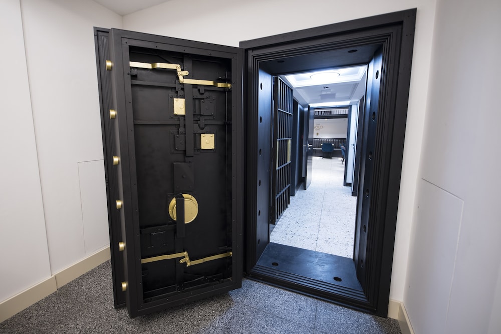 The Gold Bank — Hotel building in Prague, Prague