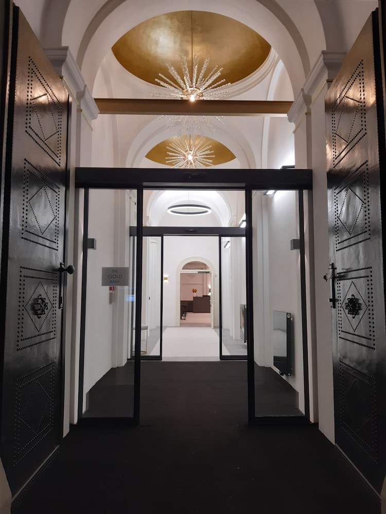 The Gold Bank — Hotel building in Prague, Prague