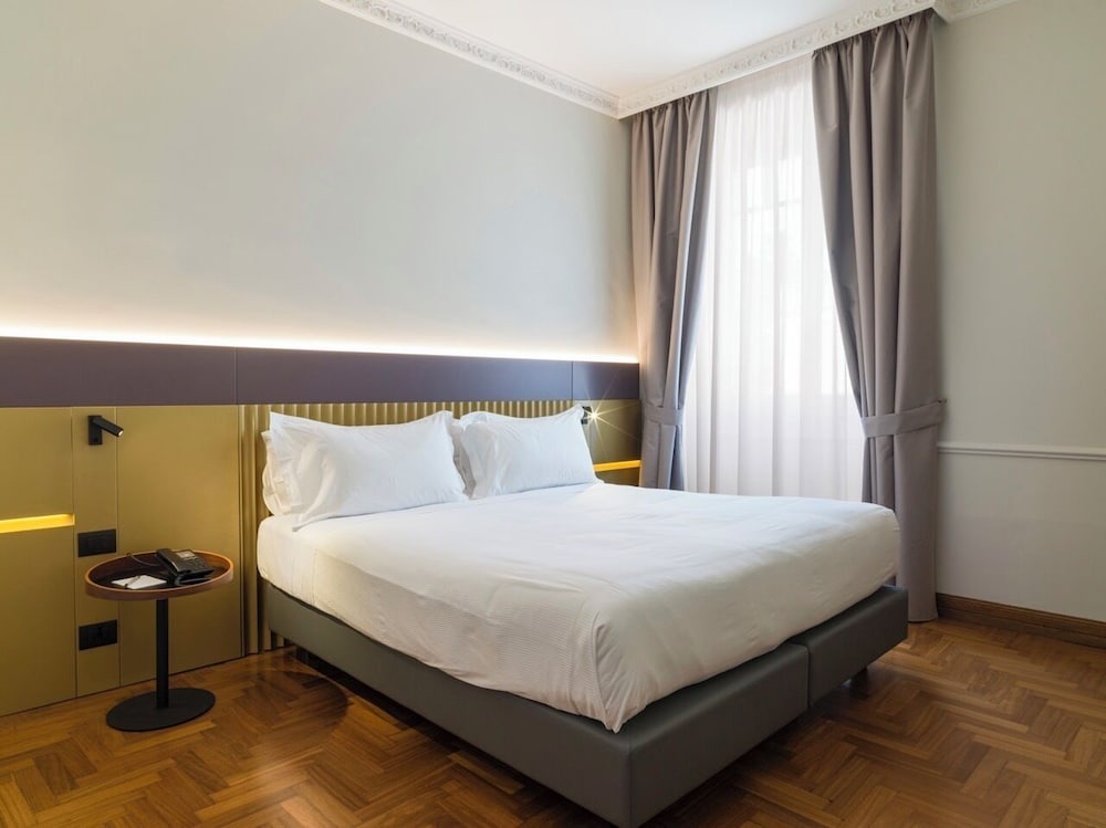 UNA Hotels One Catania Wellness & SPA — Hotel rooms in Catania, Sicily