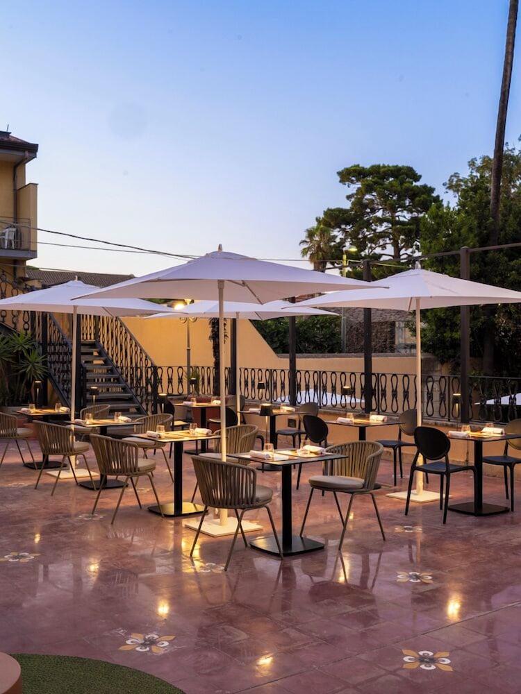 UNA Hotels One Catania Wellness & SPA — Restaurant & bars in Catania, Sicily