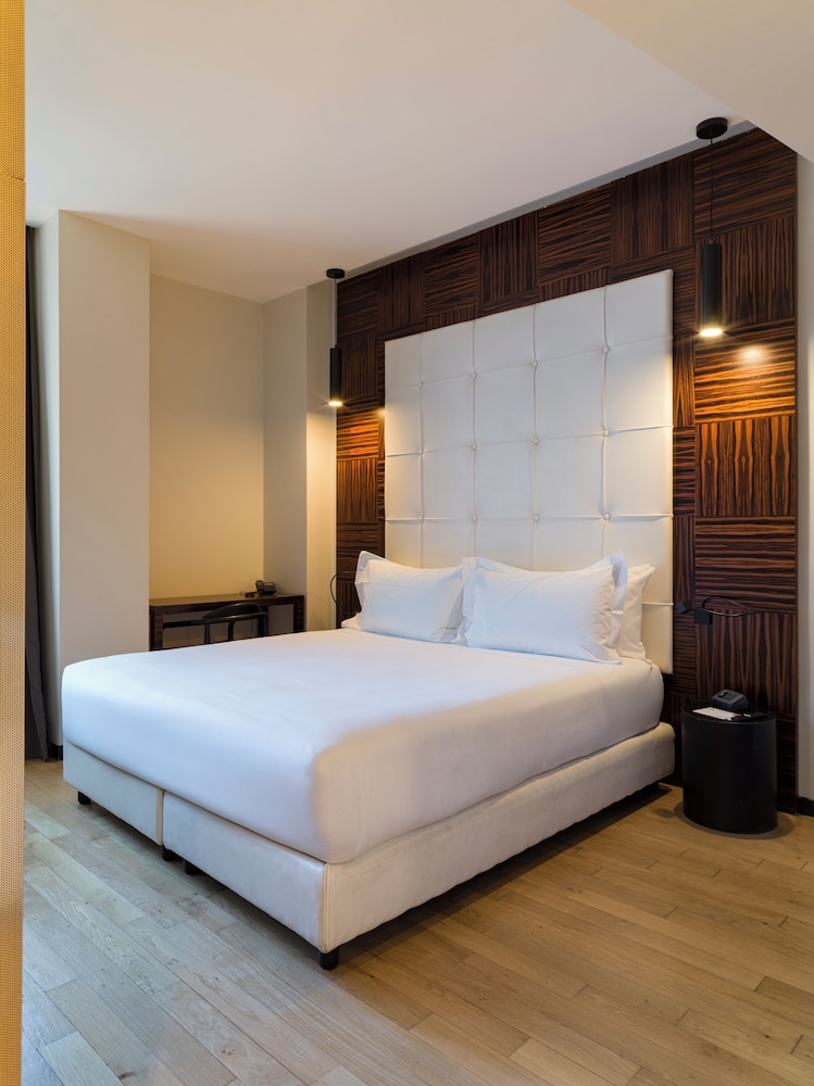 UNA Hotels One Catania Wellness & SPA — Hotel rooms in Catania, Sicily