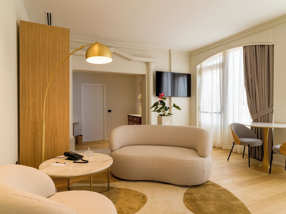 UNA Hotels One Catania Wellness & SPA — Hotel rooms in Catania, Sicily