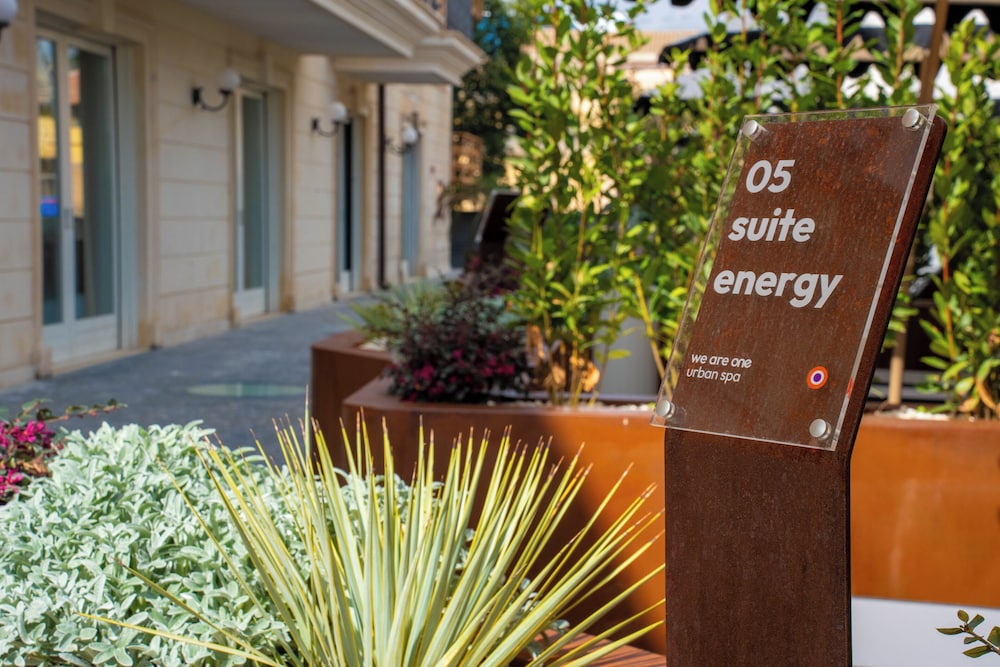 UNA Hotels One Catania Wellness & SPA — Hotel building in Catania, Sicily