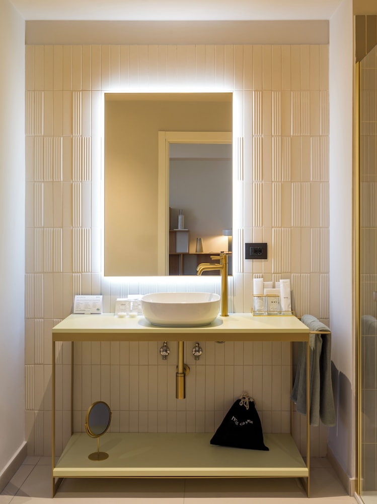 UNA Hotels One Catania Wellness & SPA — Hotel rooms in Catania, Sicily