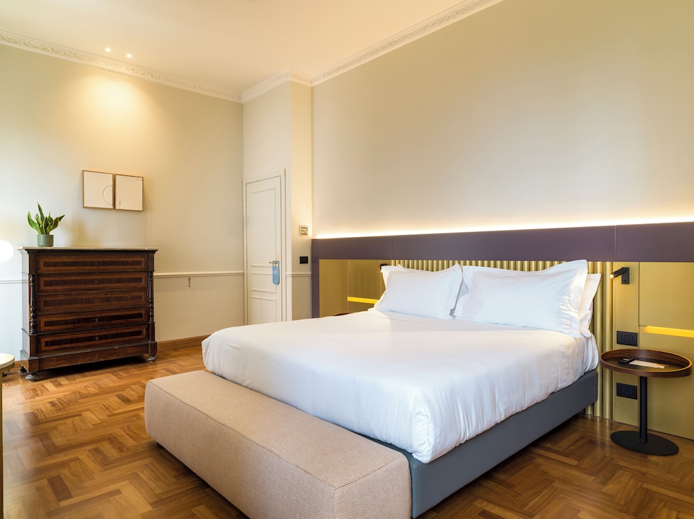 UNA Hotels One Catania Wellness & SPA — Hotel rooms in Catania, Sicily