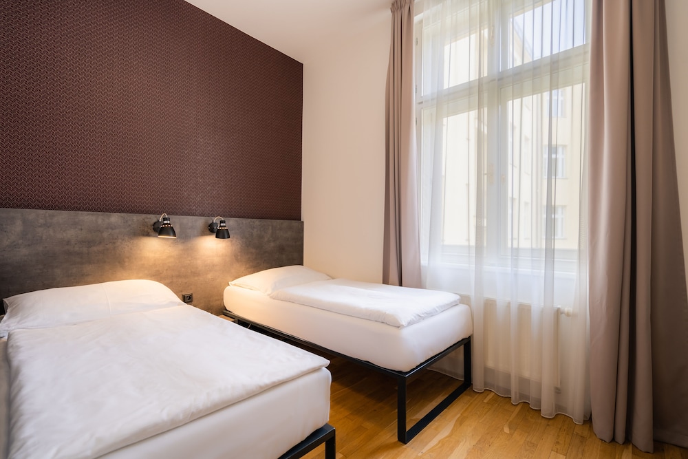EA ApartHotel Melantrich — Hotel rooms in Prague, Prague