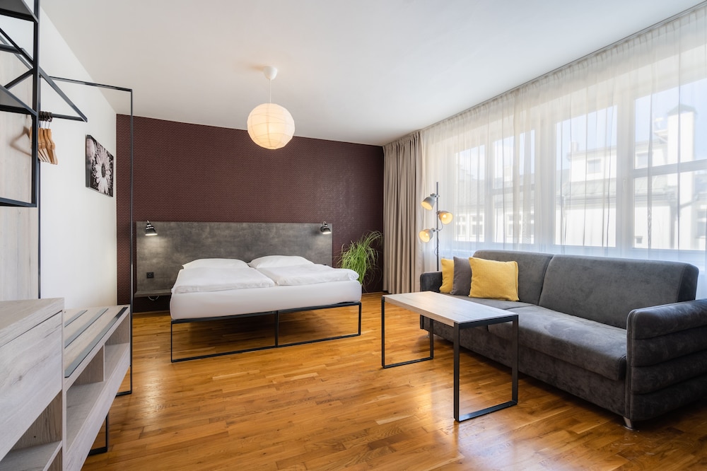 EA ApartHotel Melantrich — Hotel rooms in Prague, Prague