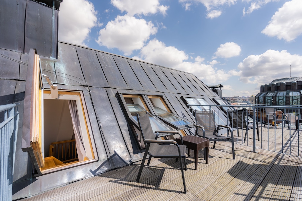 EA ApartHotel Melantrich — Hotel building in Prague, Prague