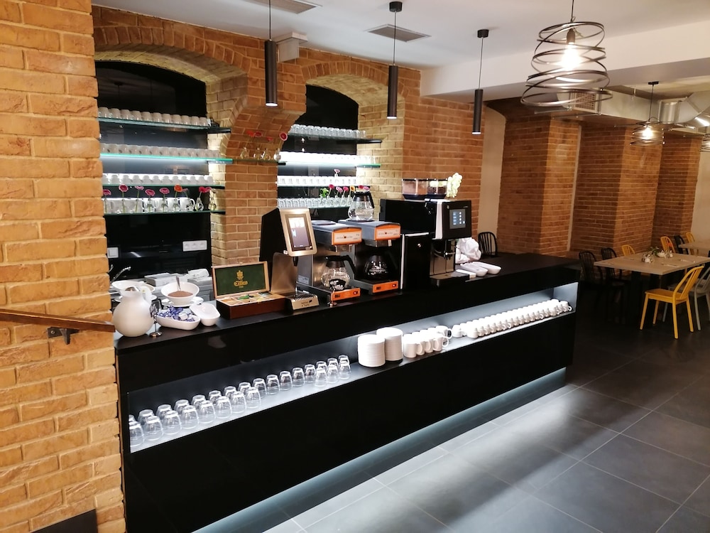 EA ApartHotel Melantrich — Restaurant & bars in Prague, Prague