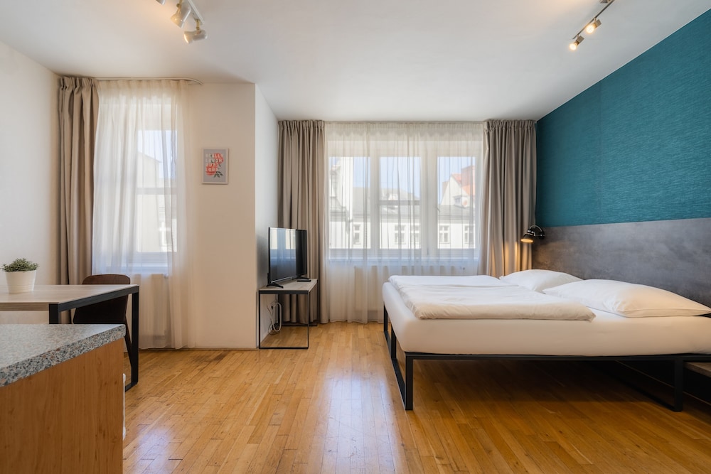 EA ApartHotel Melantrich — Hotel rooms in Prague, Prague