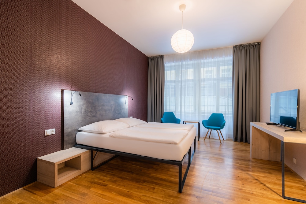 EA ApartHotel Melantrich — Hotel rooms in Prague, Prague