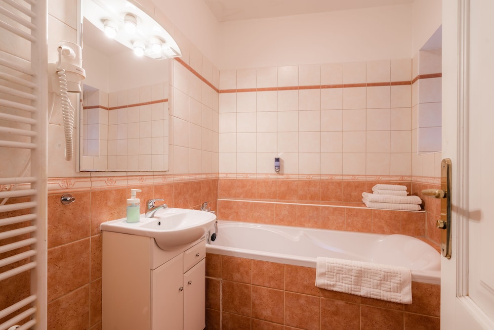 EA ApartHotel Melantrich — Hotel rooms in Prague, Prague