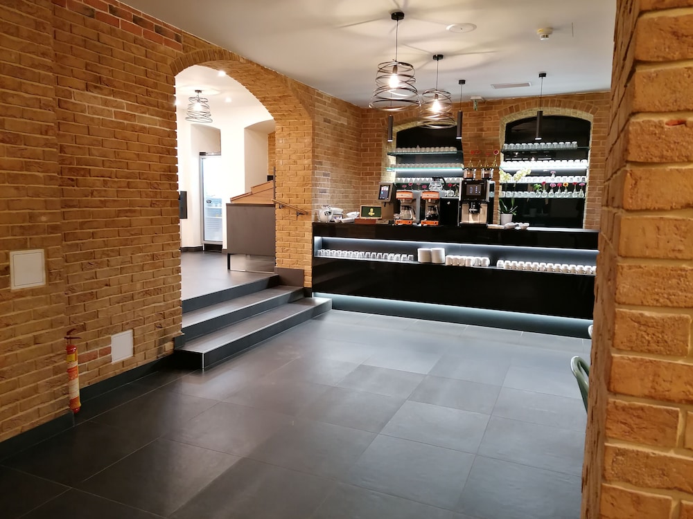 EA ApartHotel Melantrich — Restaurant & bars in Prague, Prague