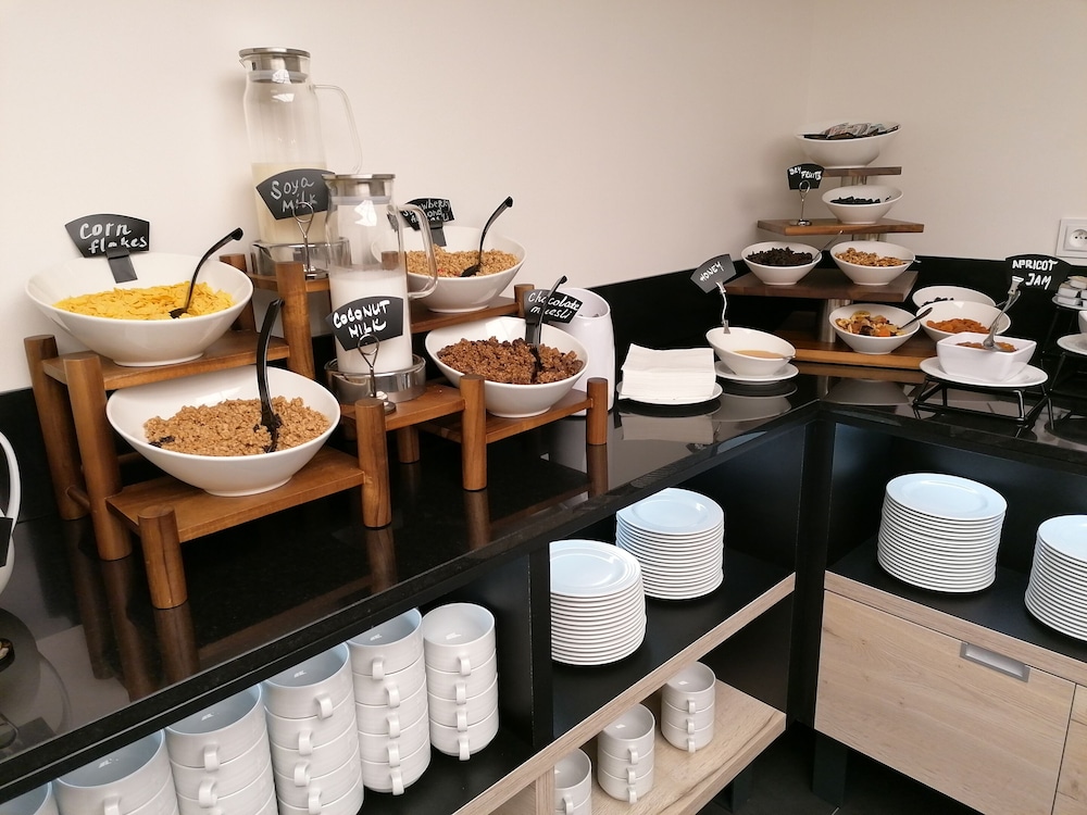 EA ApartHotel Melantrich — Restaurant & bars in Prague, Prague