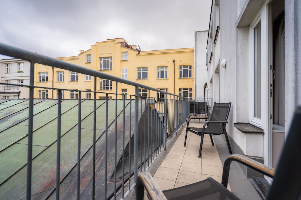 EA ApartHotel Melantrich — Hotel building in Prague, Prague