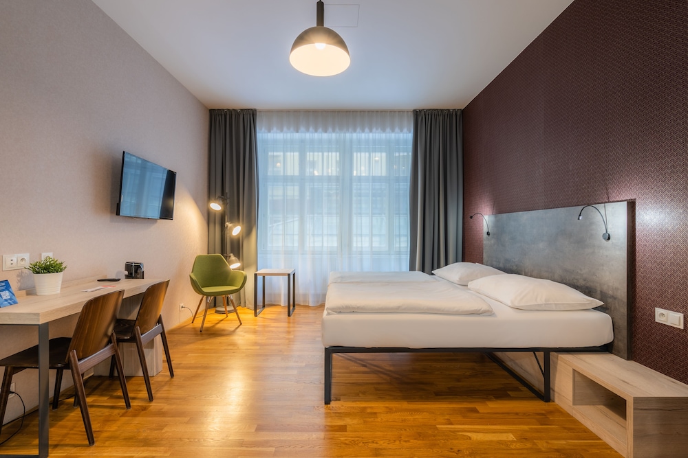 EA ApartHotel Melantrich — Hotel rooms in Prague, Prague
