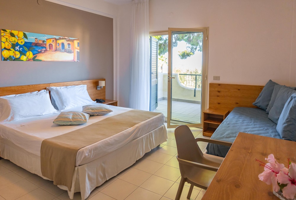 CDSHotels Terrasini - Città del Mare — Rooms in Terrasini, Sicily