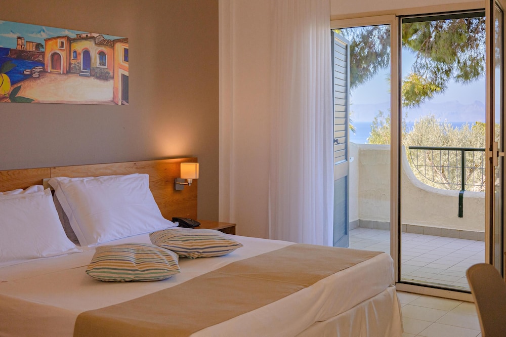 CDSHotels Terrasini - Città del Mare — Rooms in Terrasini, Sicily