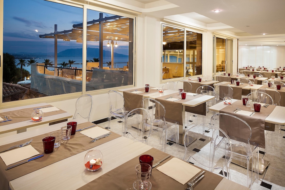 CDSHotels Terrasini - Città del Mare — Restaurant in Terrasini, Sicily